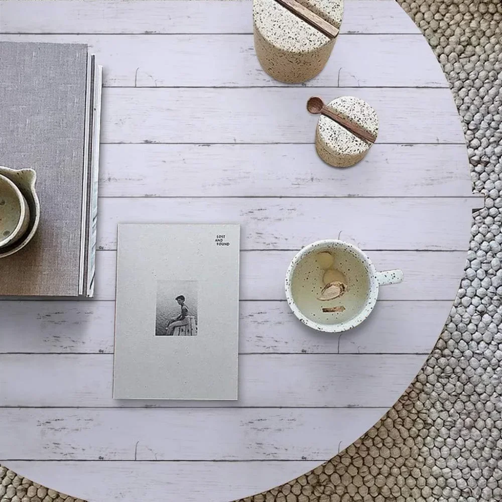 White Gray Wood Paper 17.71 in X 118 in Self-Adhesive‎ Removable Wood Peel